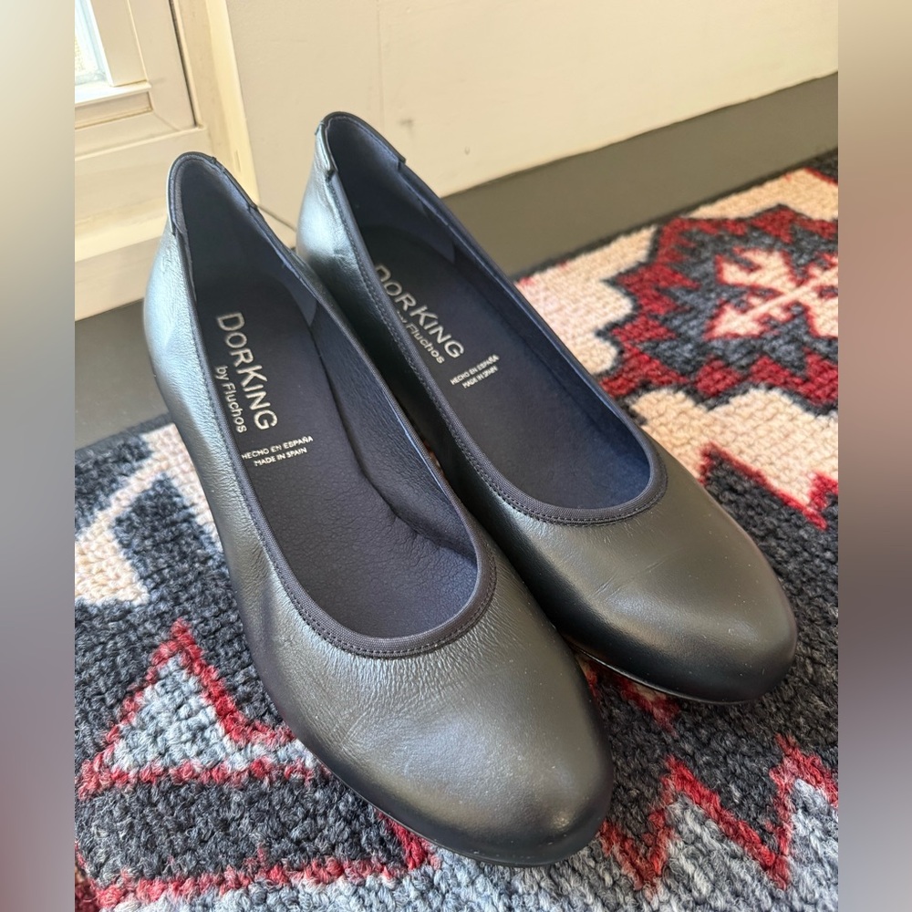 New Dorking by Fluchos Women's Pump. Size 40. Made in Spain.